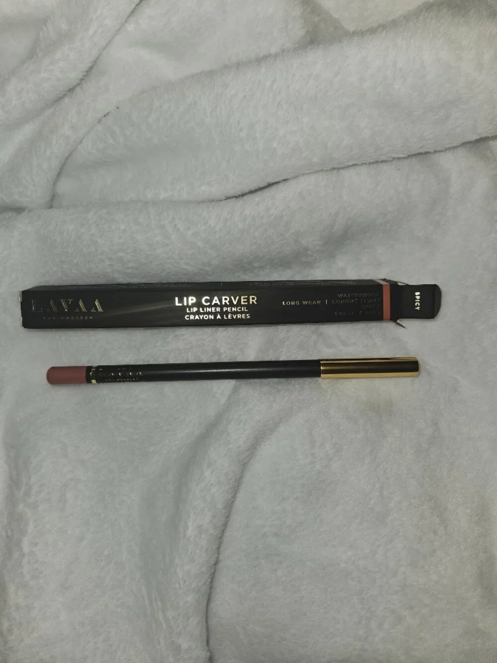 NIB Lavaa Lip Carver Lip Liner Pencil in 